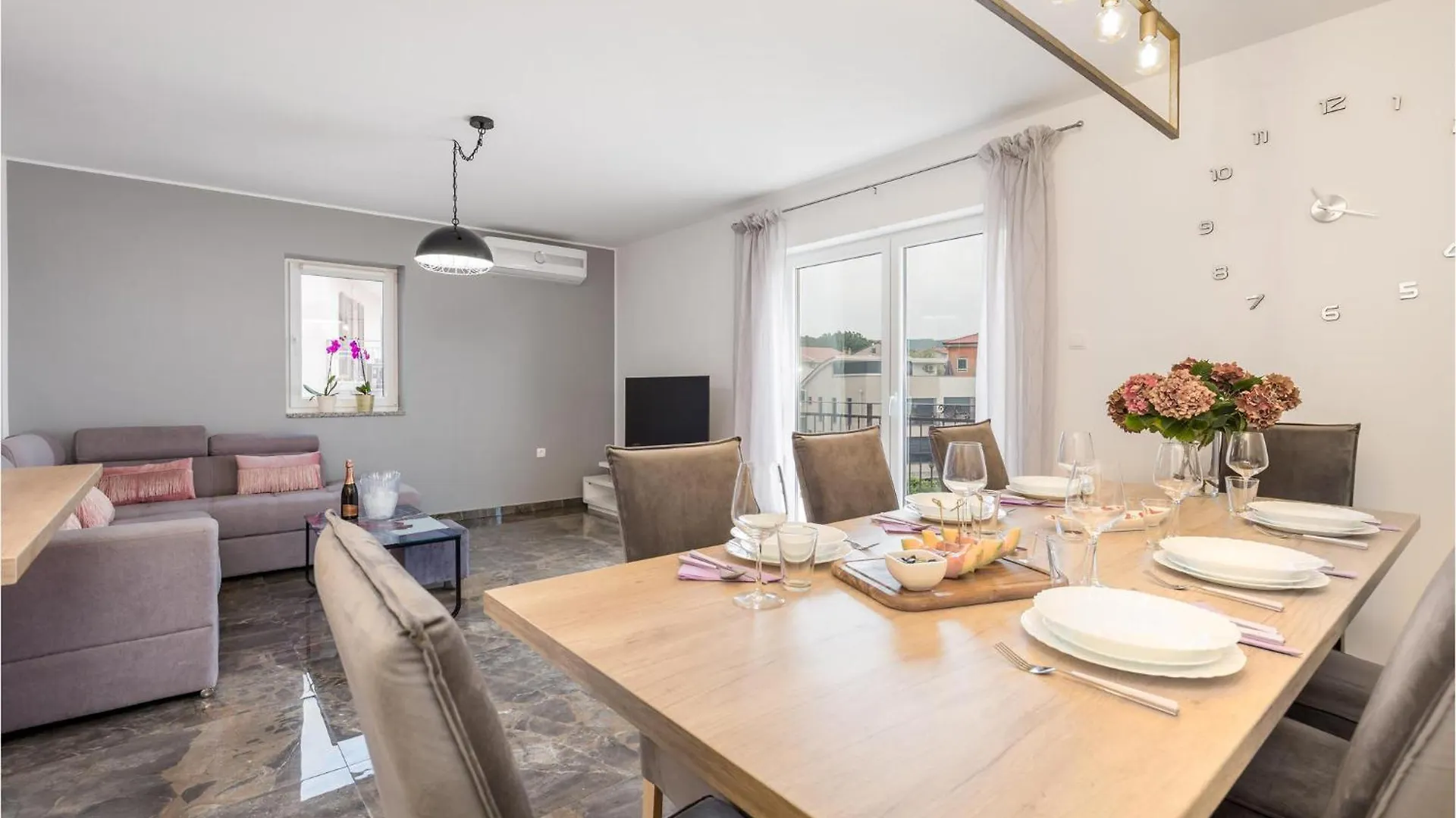 Gorgeous Apartment In Pobri With Wifi Volosko
