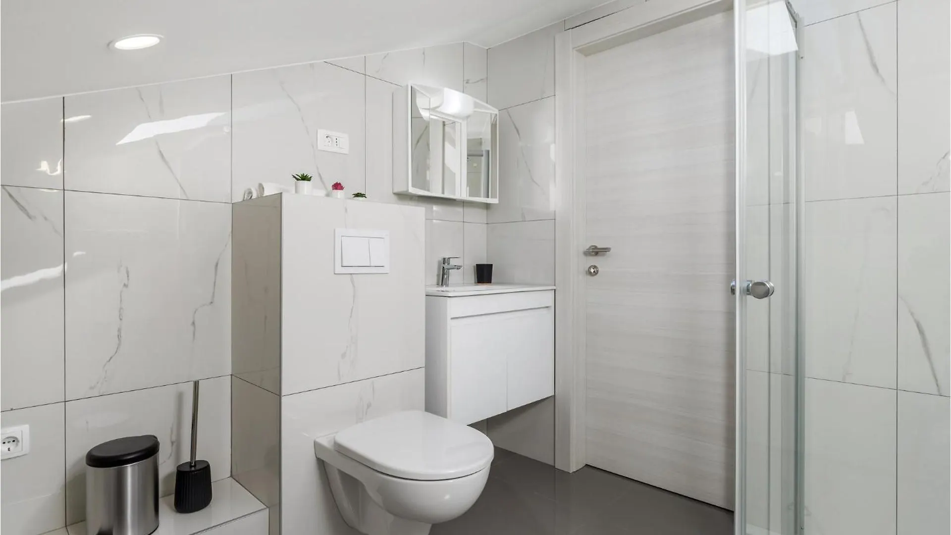 Gorgeous Apartment In Pobri With Wifi Volosko