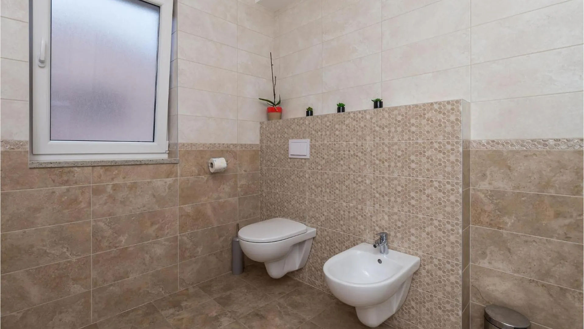 Gorgeous Apartment In Pobri With Wifi Volosko